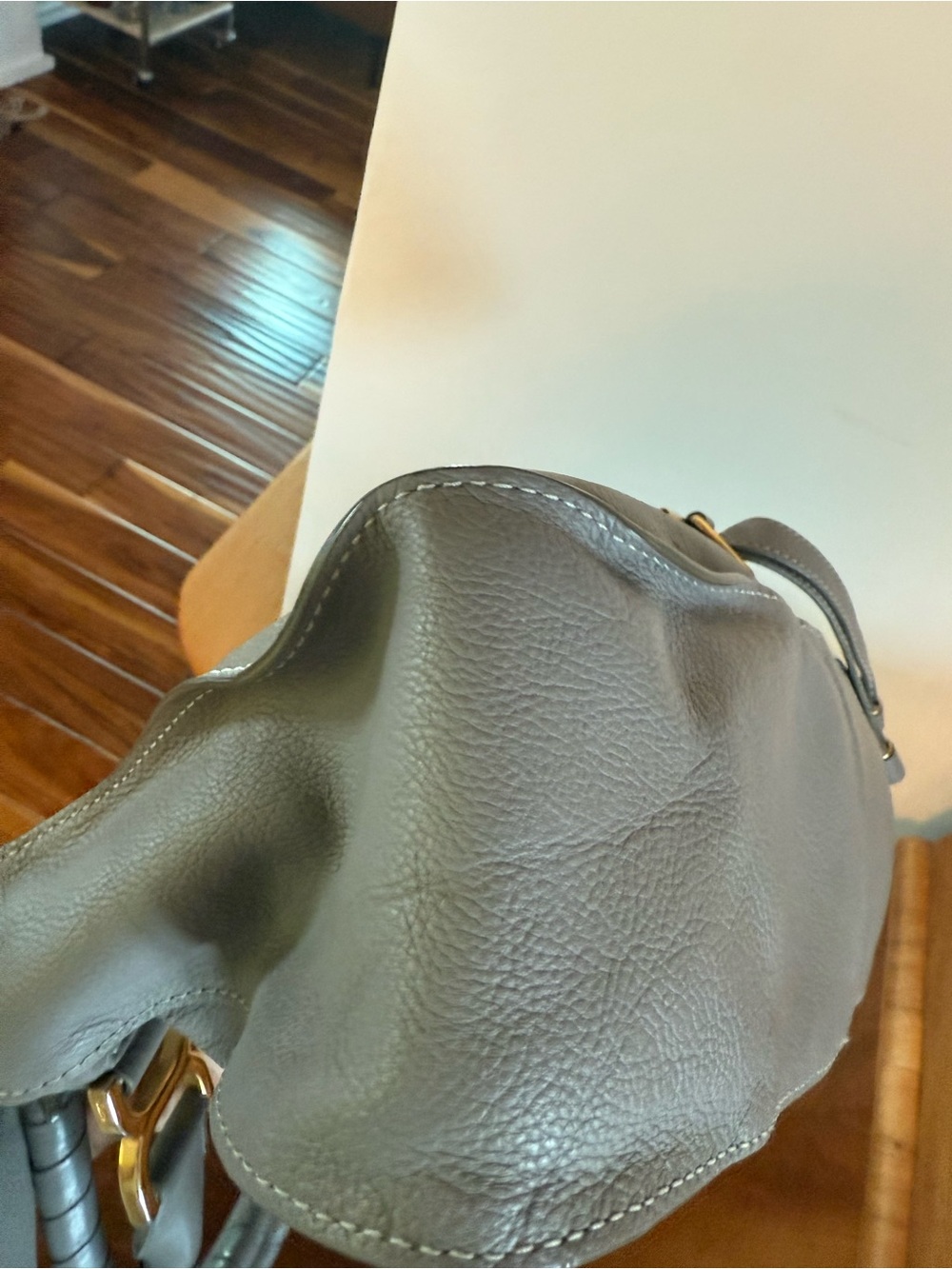 Chloe Gray Leather Shoulder Bag with Gold Hardware - Picture 12 of 13